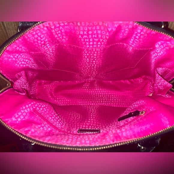 Kate Spade MYSTERY BOX BAGS WALLETS AND CHARM Listing for a Live Show or Offers - Picture 4 of 14